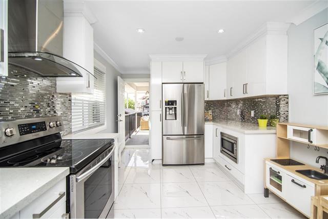 8173 12th Ave, Burnaby 16
