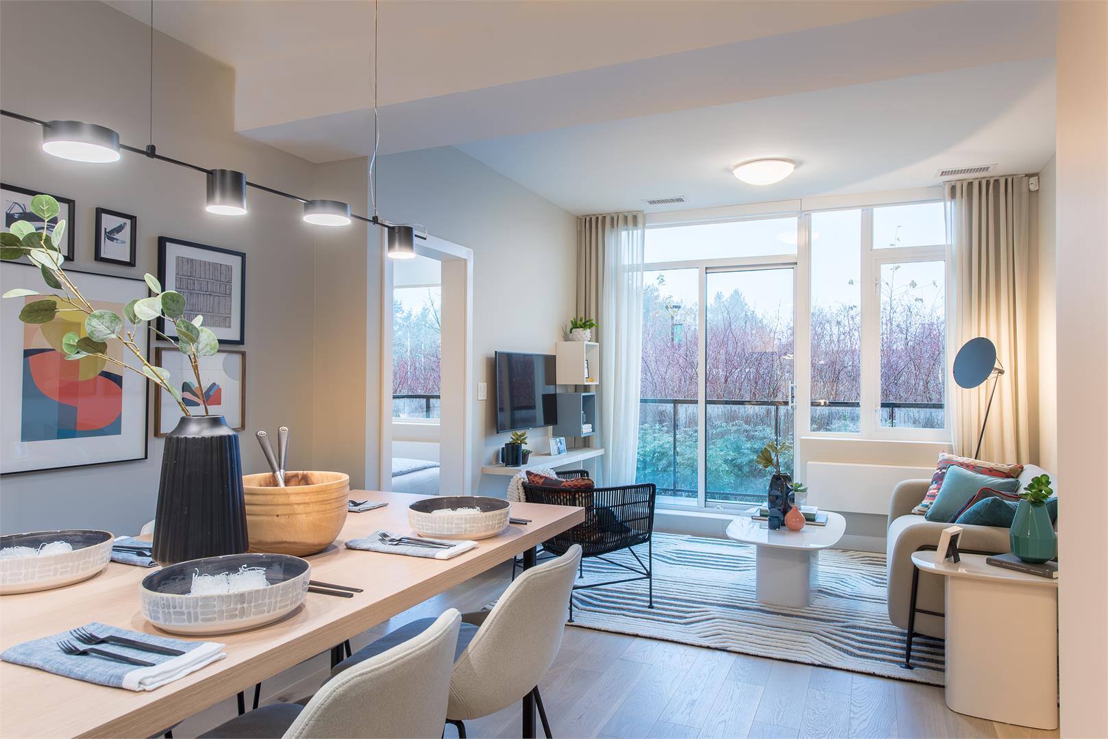 Crescent Court 7
