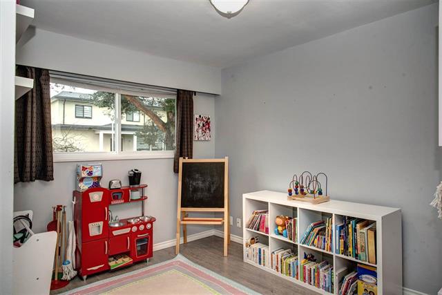 484 Midvale St, Coquitlam 3