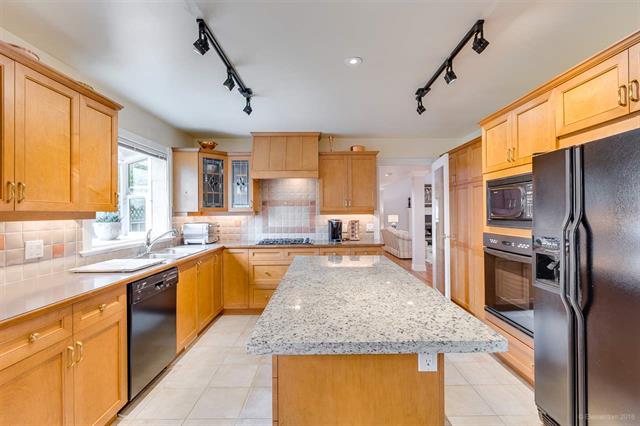 1 725 Rochester Ave, Coquitlam 12