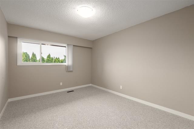 8946 Centaurus Circle, Burnaby 15