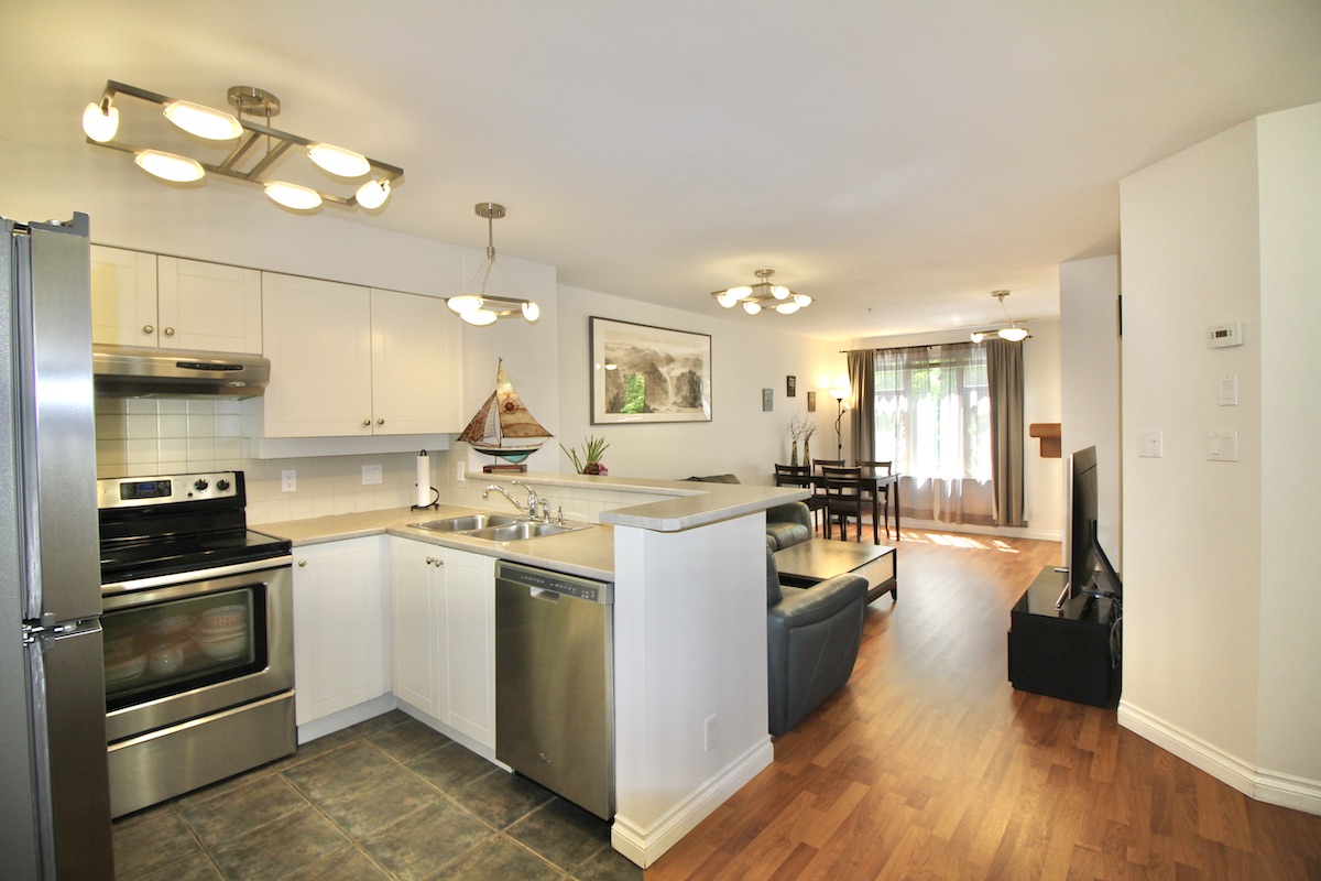 313 18 Smokey Smith Pl, New Westminster 2