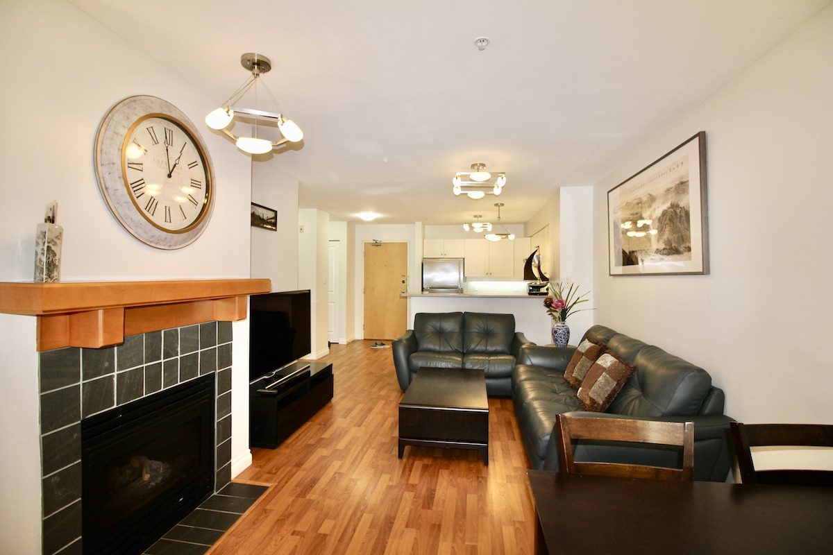 313 18 Smokey Smith Pl, New Westminster 4