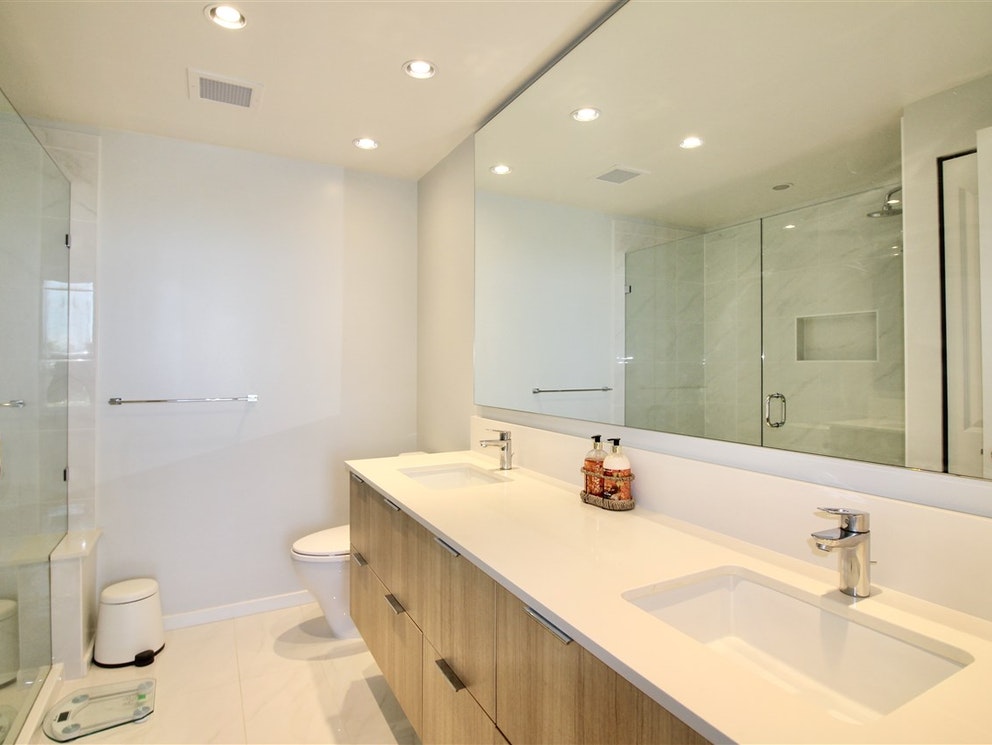606 6638 Dunblane Ave, Burnaby 14
