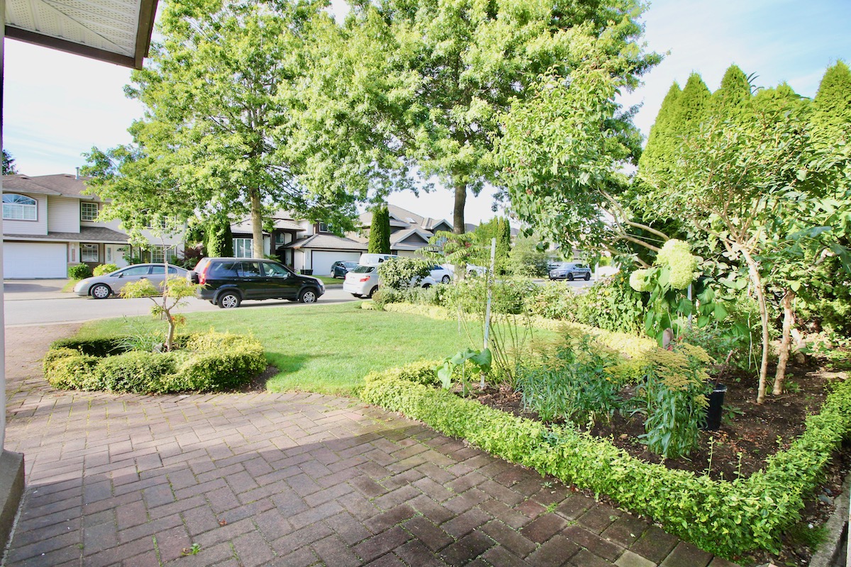 1332 Rama Ave, New Westminster 2