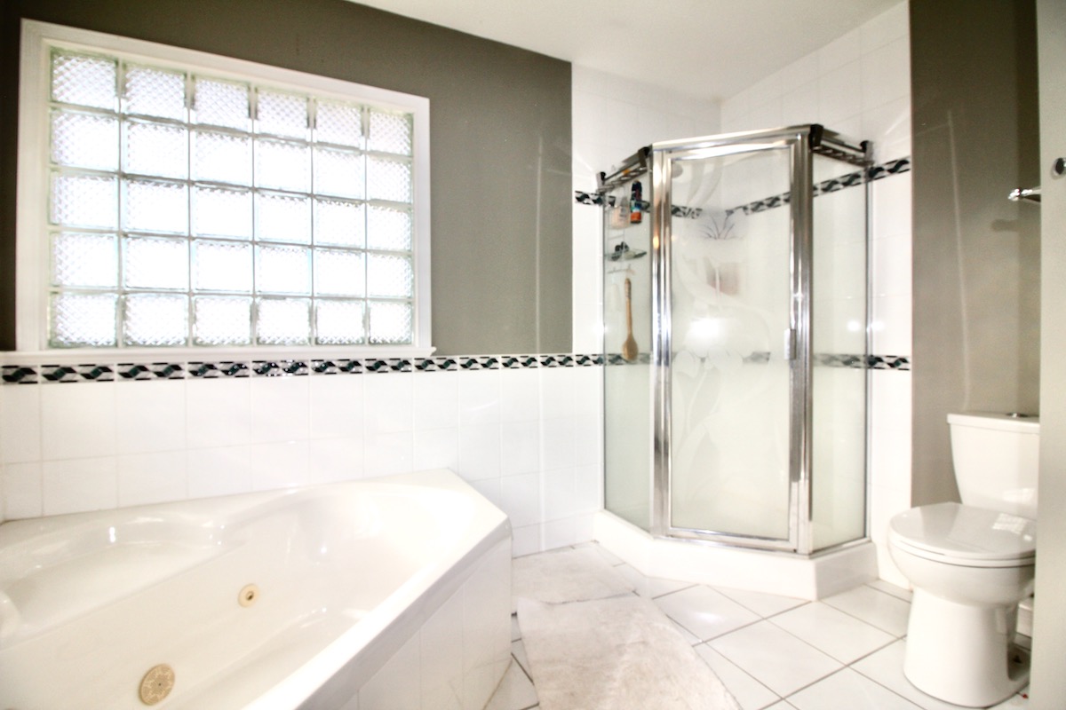 1332 Rama Ave, New Westminster 24