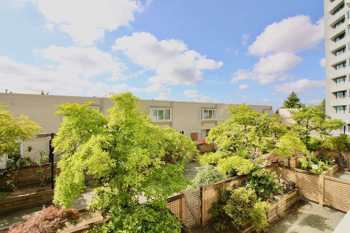 3952 Hasting St, Burnaby 35