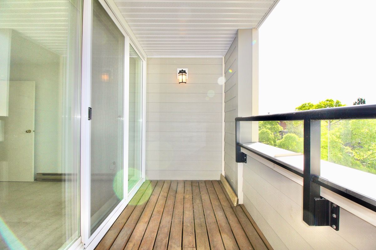 3952 Hasting St, Burnaby 23