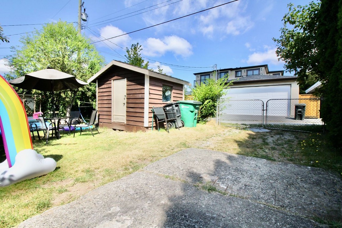 6467 Parkcrest Dr, Burnaby 29