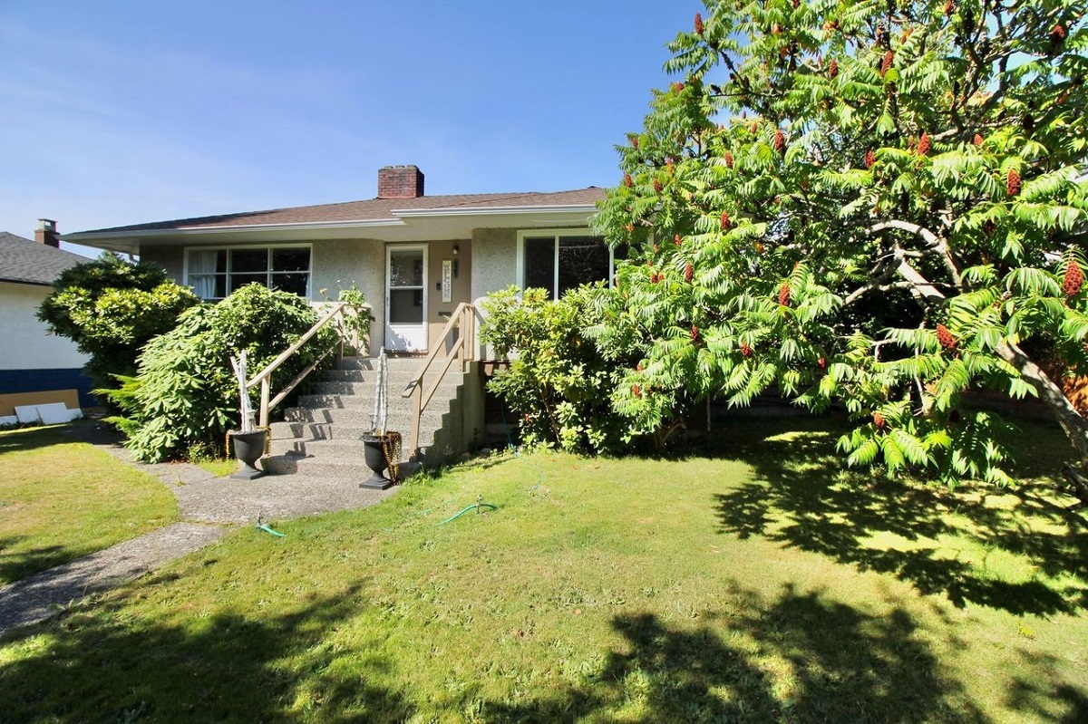 6467 Parkcrest Dr, Burnaby 2