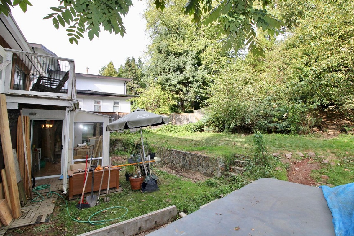 6585 Parkdale Drive, Burnaby 24