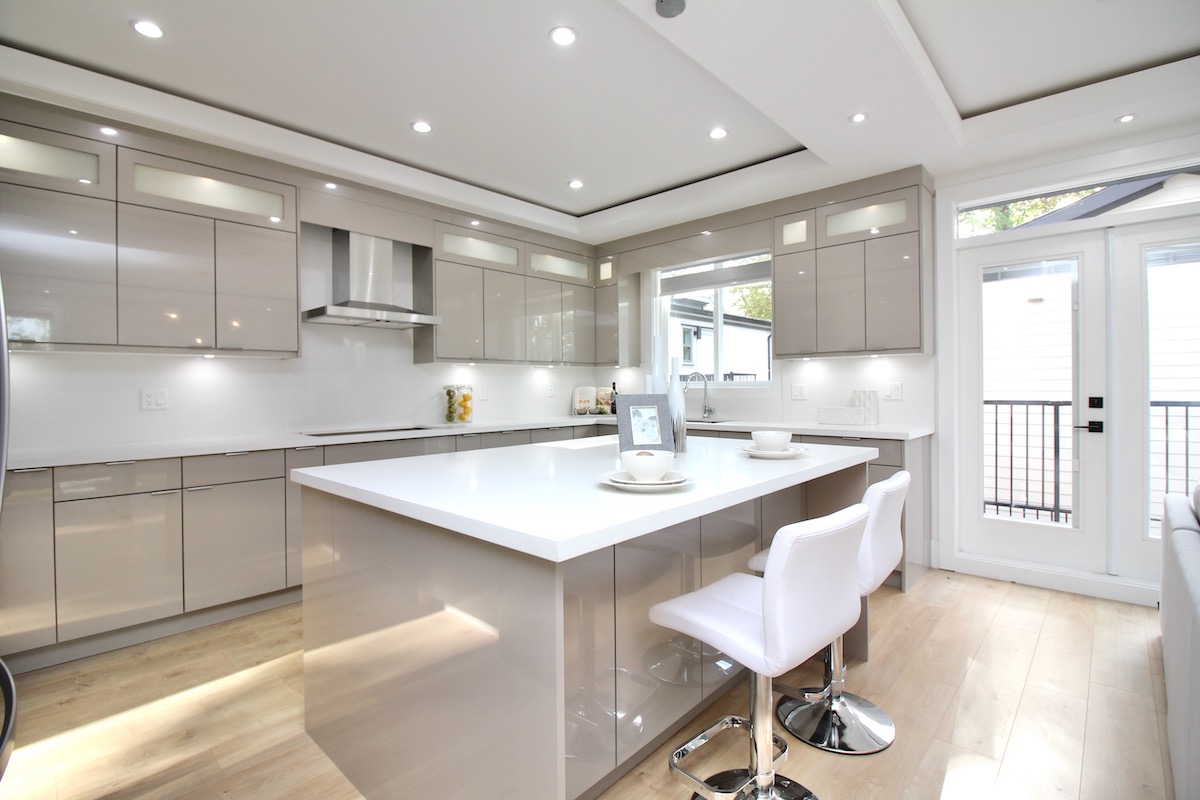 710 Alderson Ave, Coquitlam 12