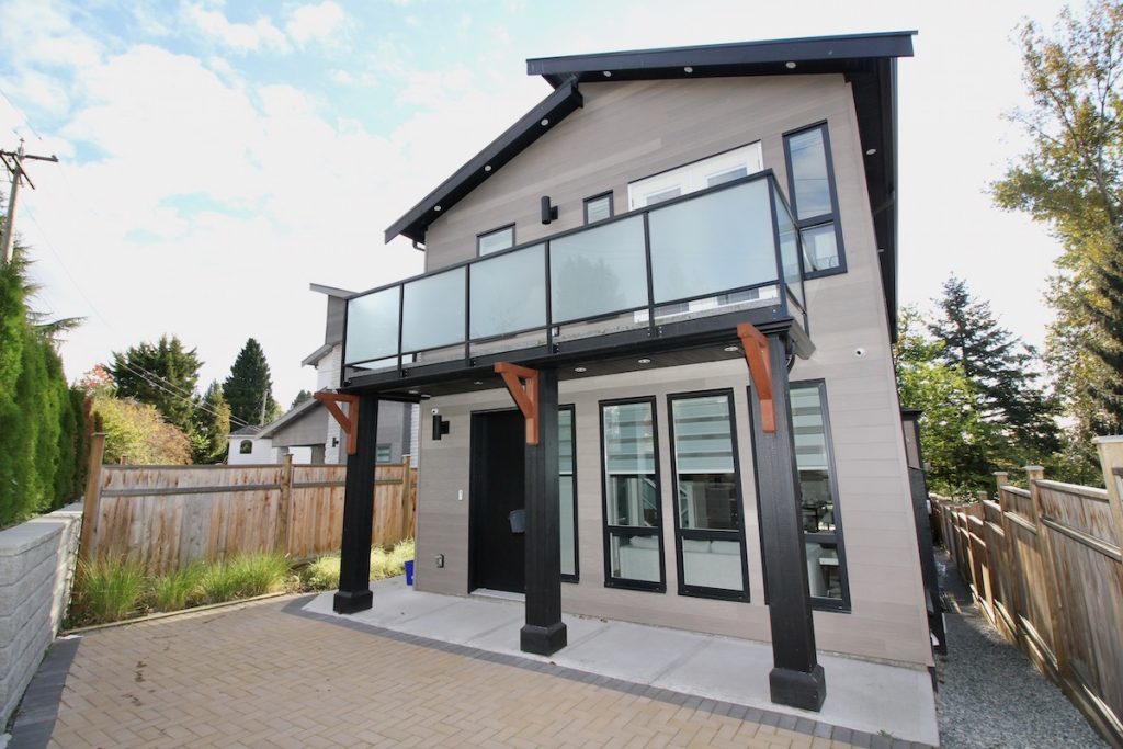 710 Alderson Ave, Coquitlam