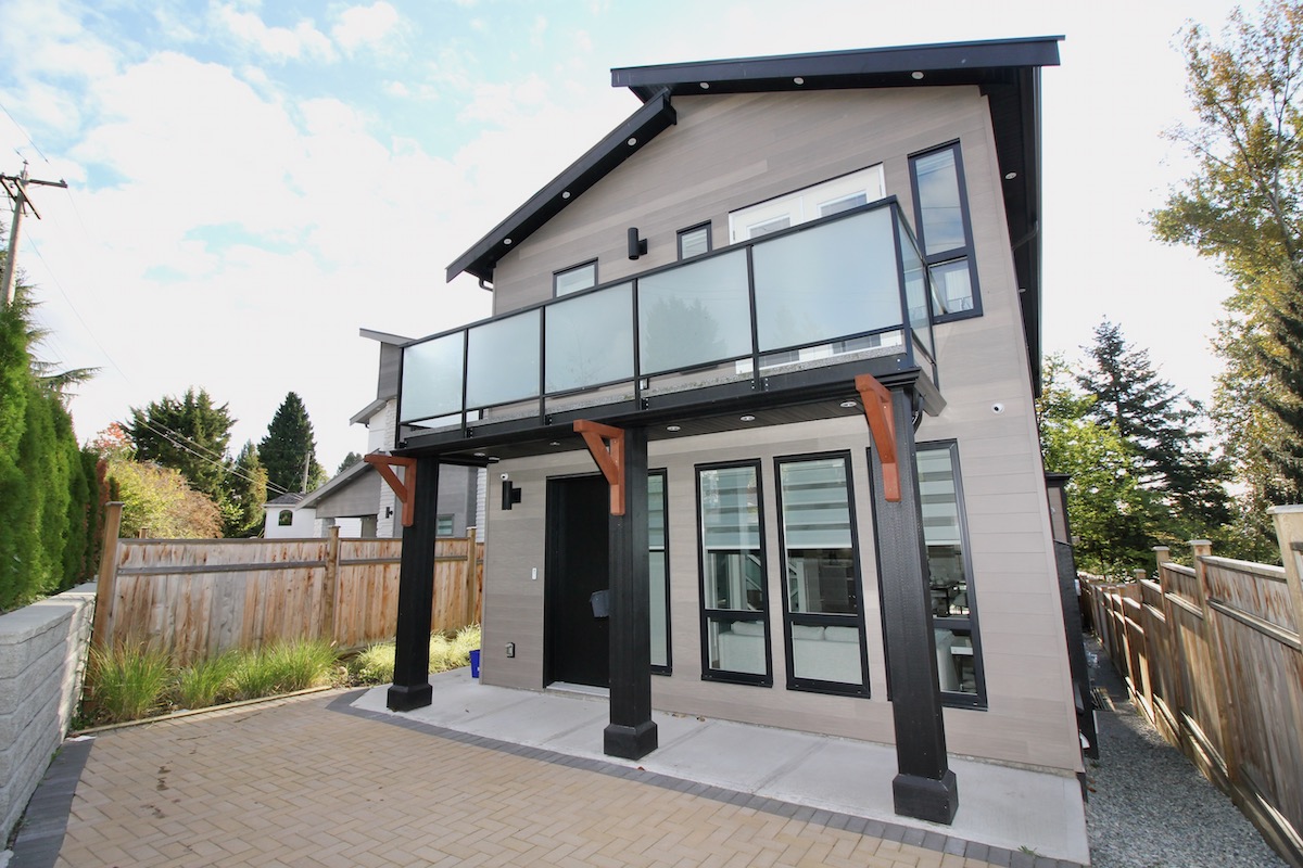 710 Alderson Ave, Coquitlam