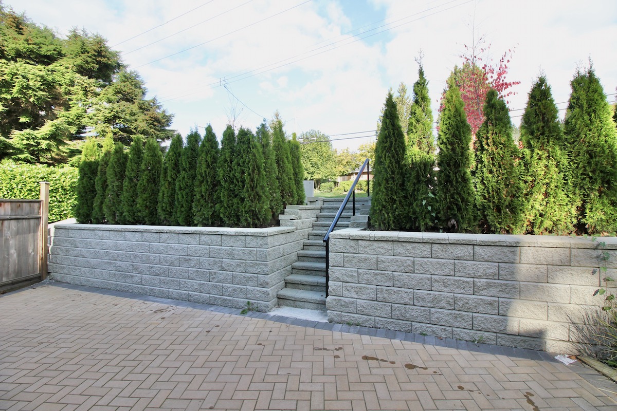 710 Alderson Ave, Coquitlam 3