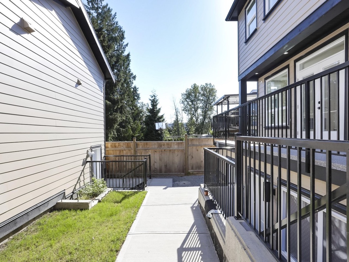 710 Alderson Ave, Coquitlam 36