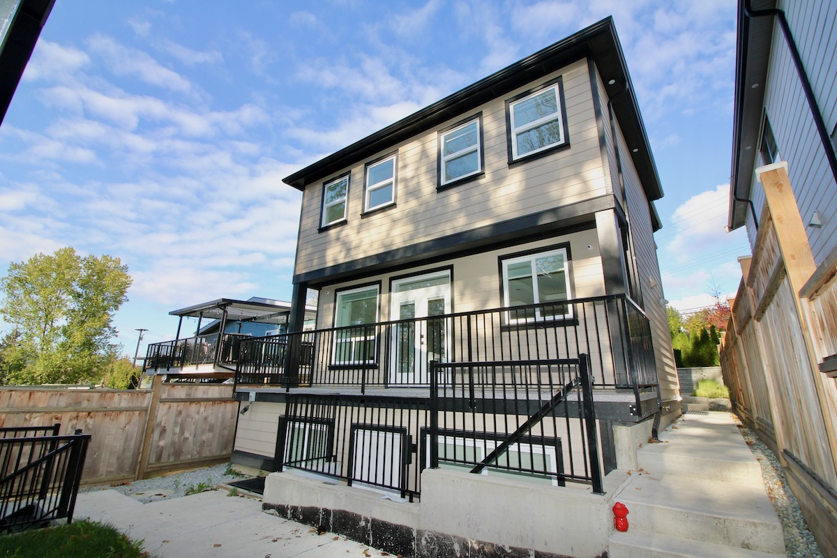 710 Alderson Ave, Coquitlam 37