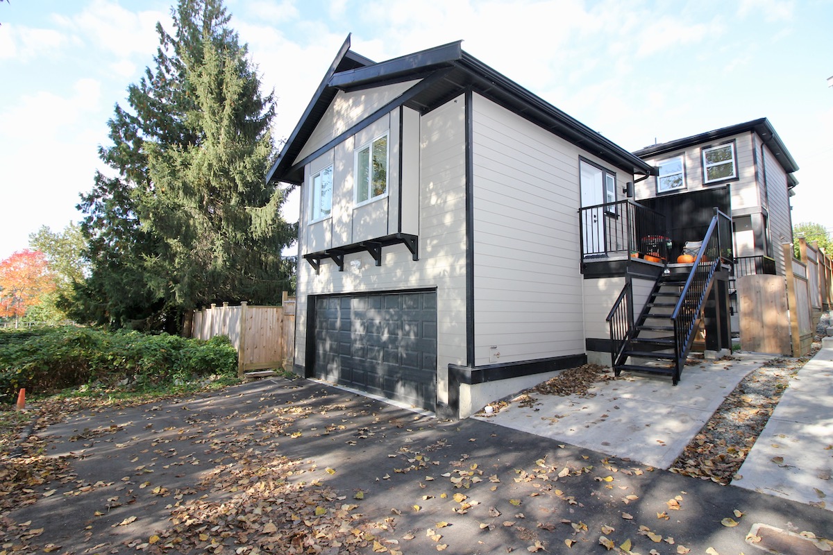 710 Alderson Ave, Coquitlam 38