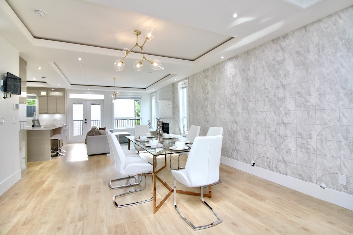 710 Alderson Ave, Coquitlam 9