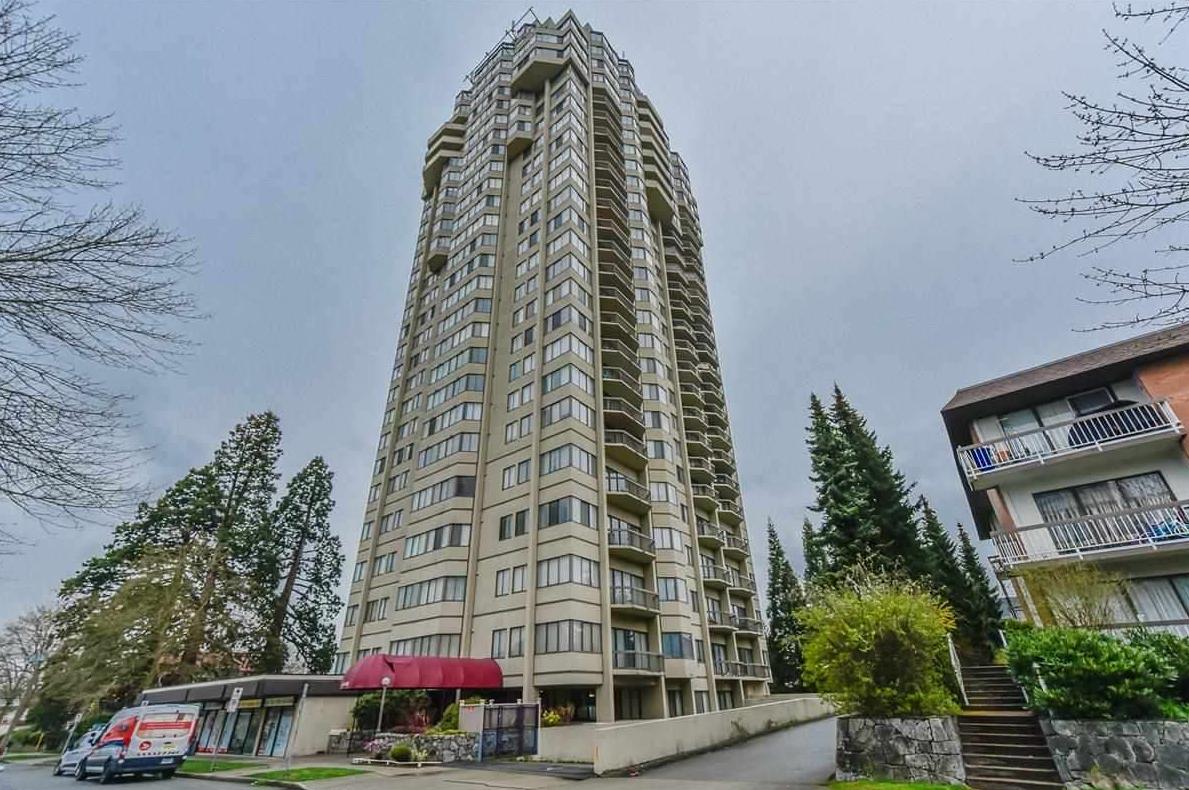 Burlington Square | 6540 Burlington Ave.