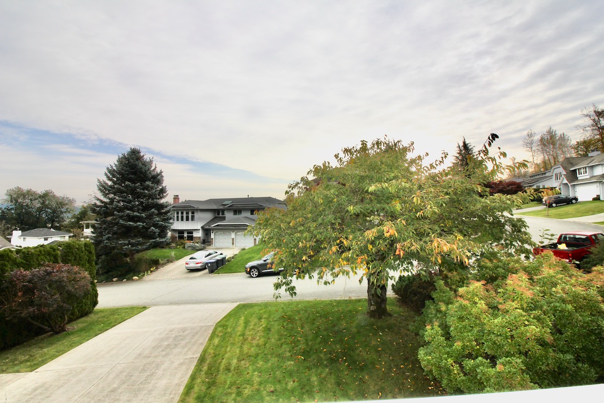 11475 Wellington Crescent, Surrey 10