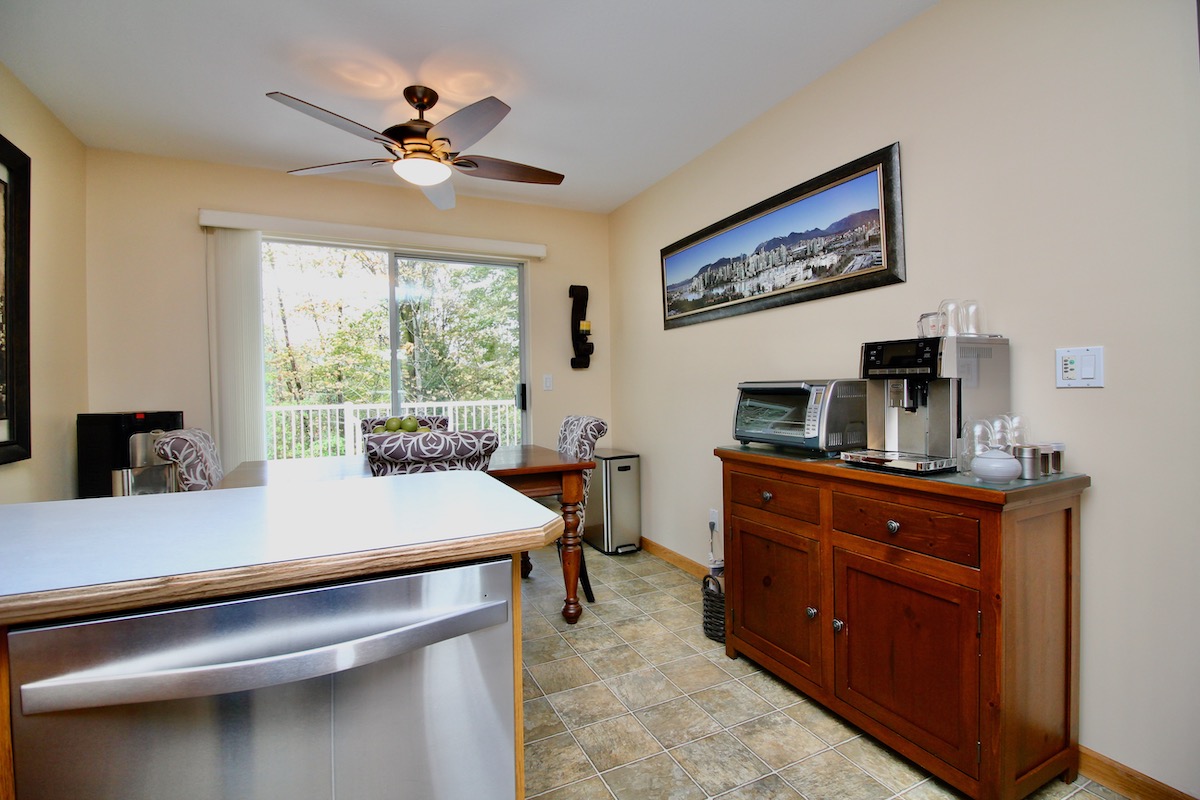 11475 Wellington Crescent, Surrey 17