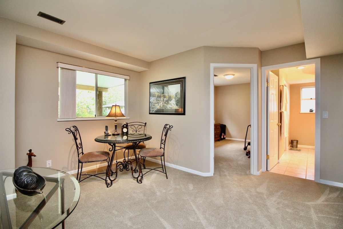 11475 Wellington Crescent, Surrey 28