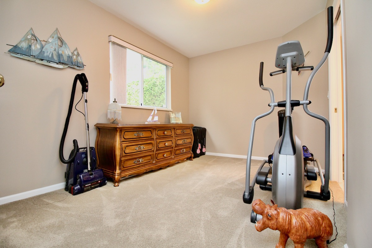 11475 Wellington Crescent, Surrey 29