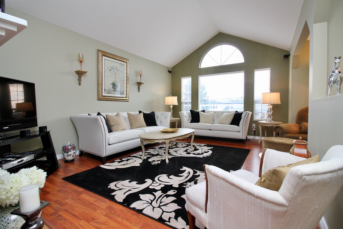 11475 Wellington Crescent, Surrey 3