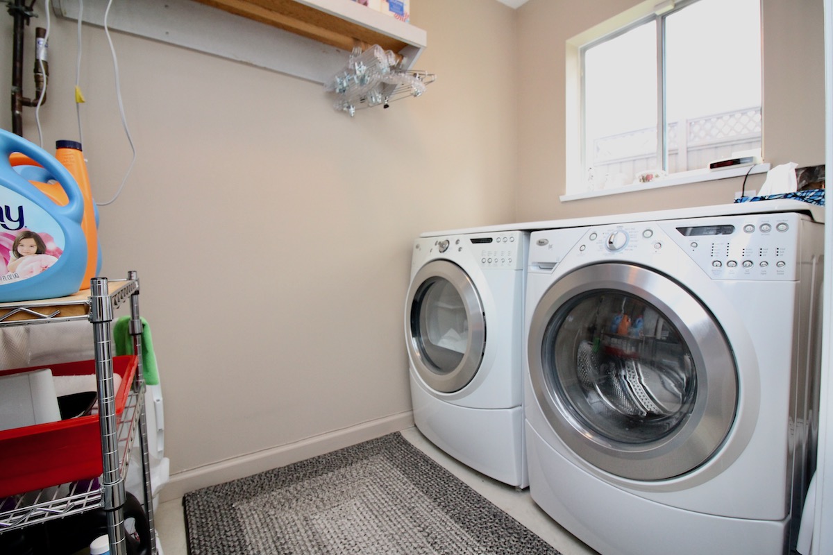 11475 Wellington Crescent, Surrey 32