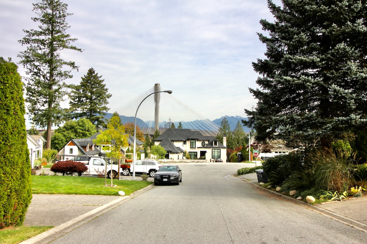 11475 Wellington Crescent, Surrey 35
