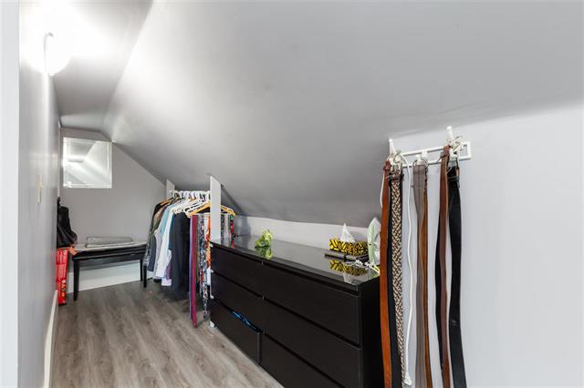1375 E 14th Ave, Vancouver East 33