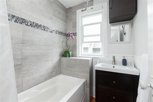 1375 E 14th Ave, Vancouver East 9