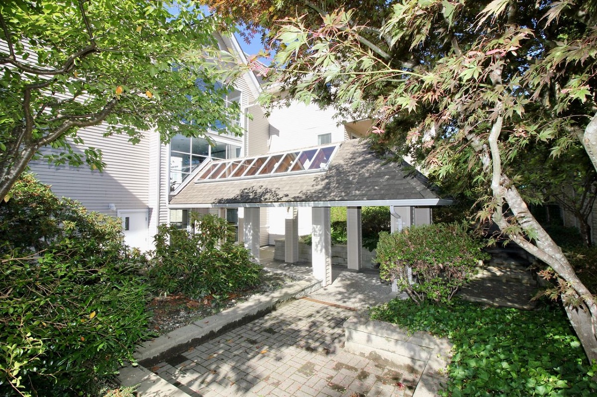 310 5375 Victory St, Burnaby 25