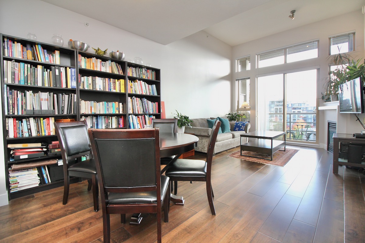 411 9329 University Crescent, Burnaby 12