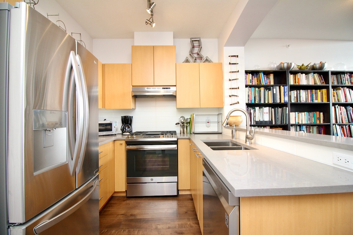411 9329 University Crescent, Burnaby 15