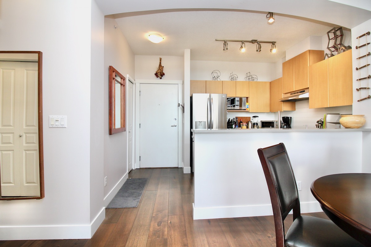 411 9329 University Crescent, Burnaby 16