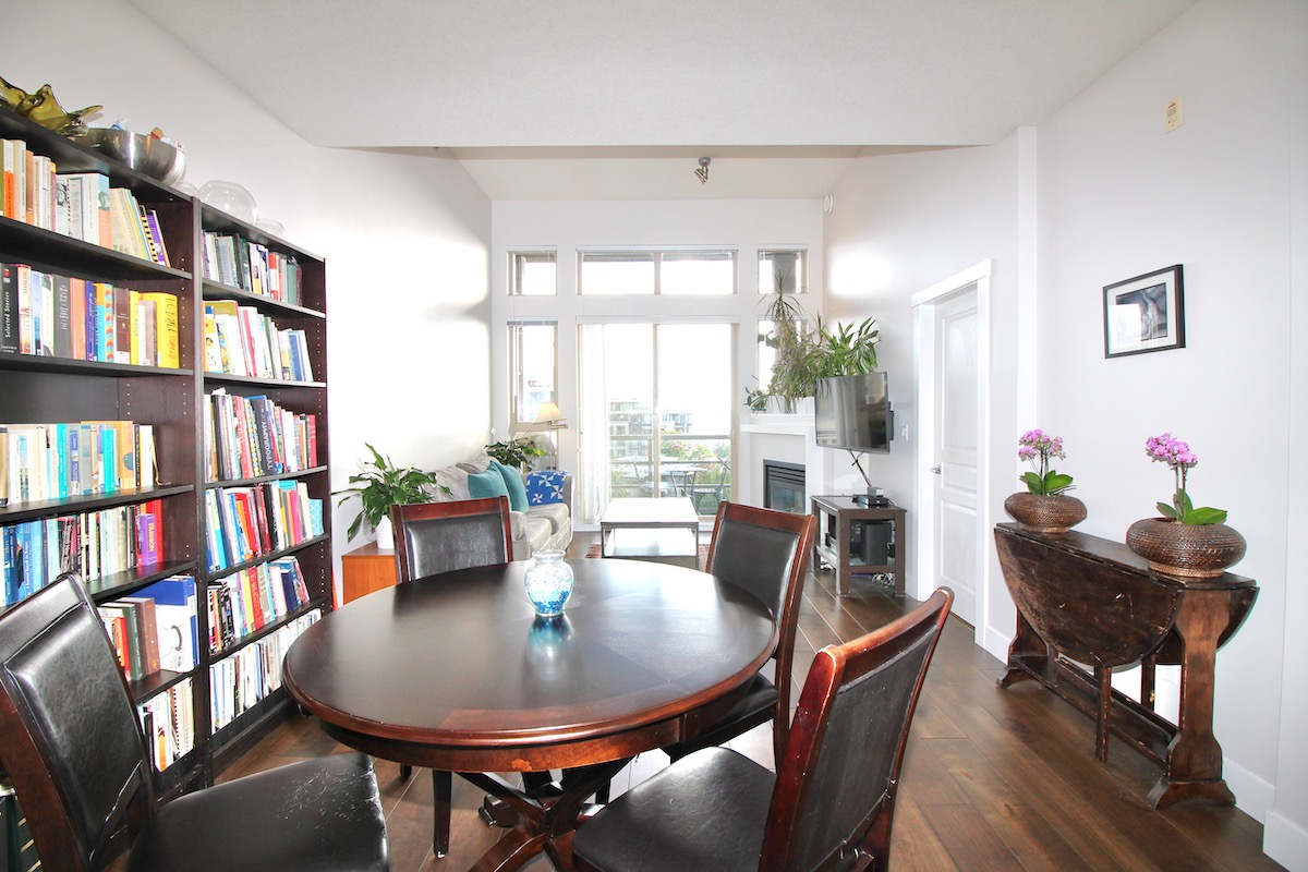 411 9329 University Crescent, Burnaby 17