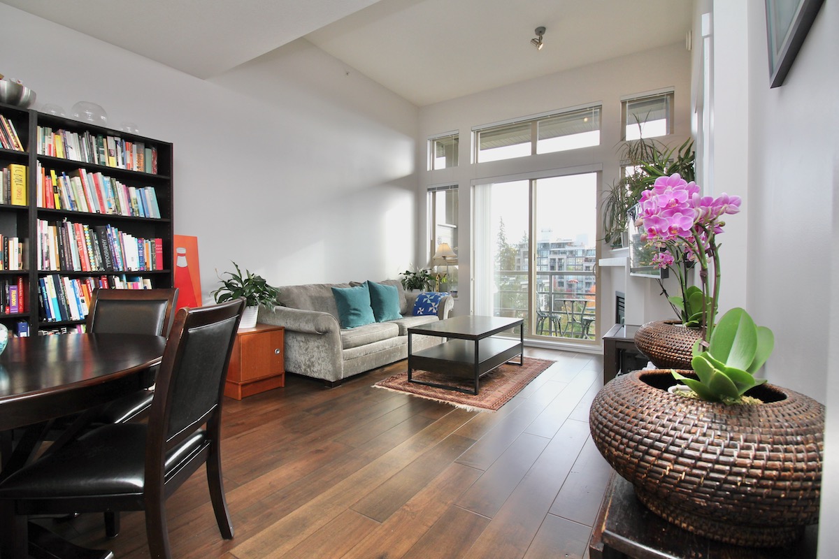 411 9329 University Crescent, Burnaby 6