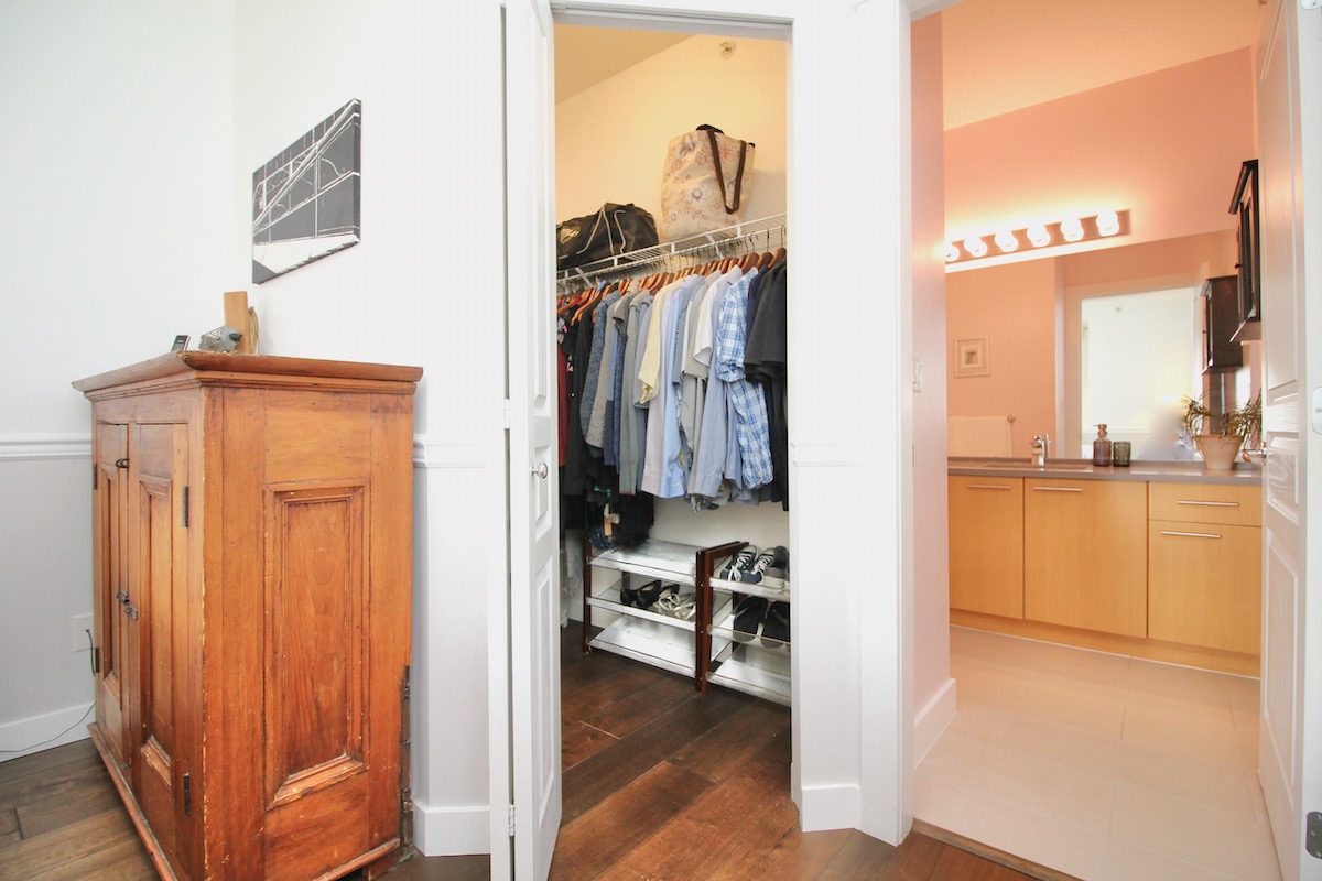 411 9329 University Crescent, Burnaby 24