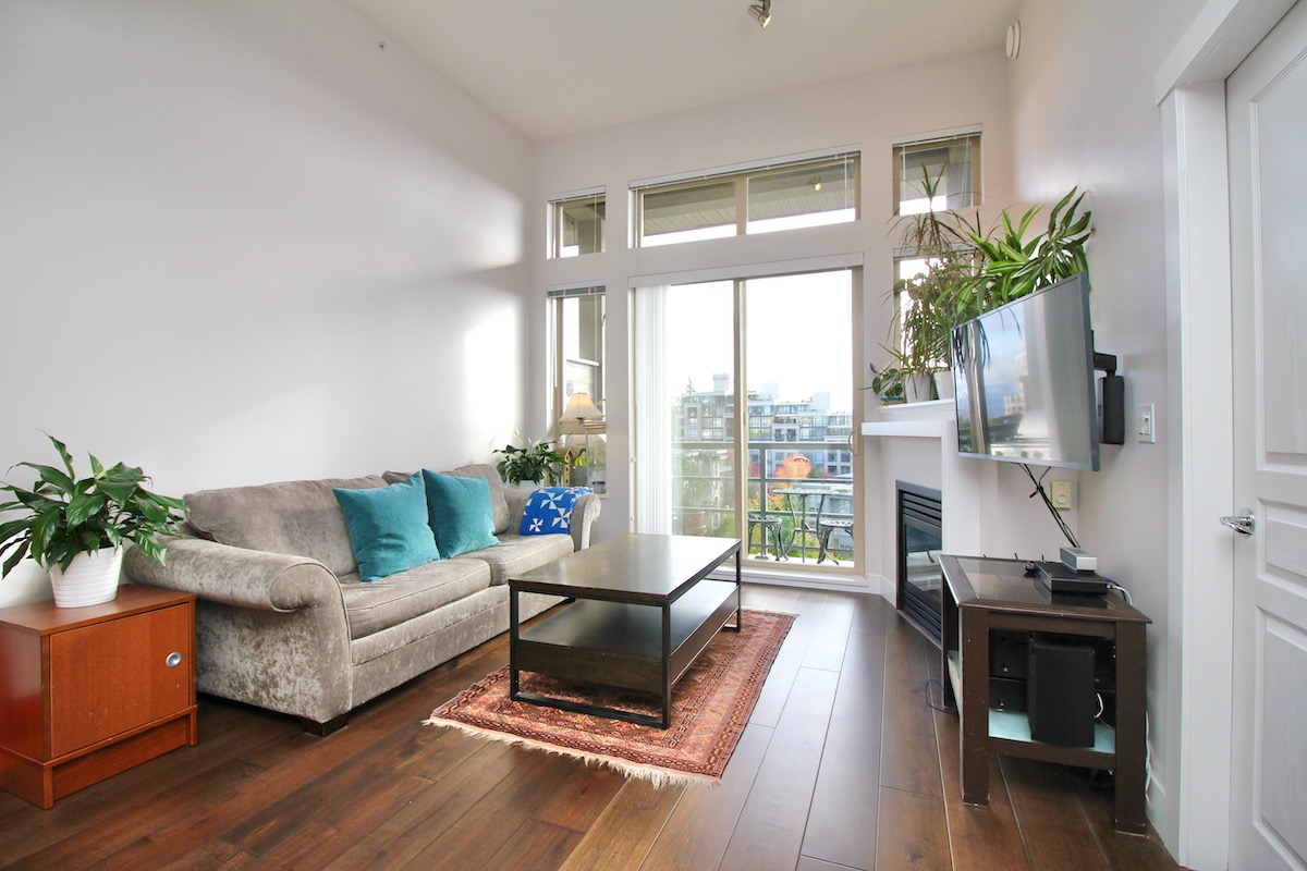 411 9329 University Crescent, Burnaby 2