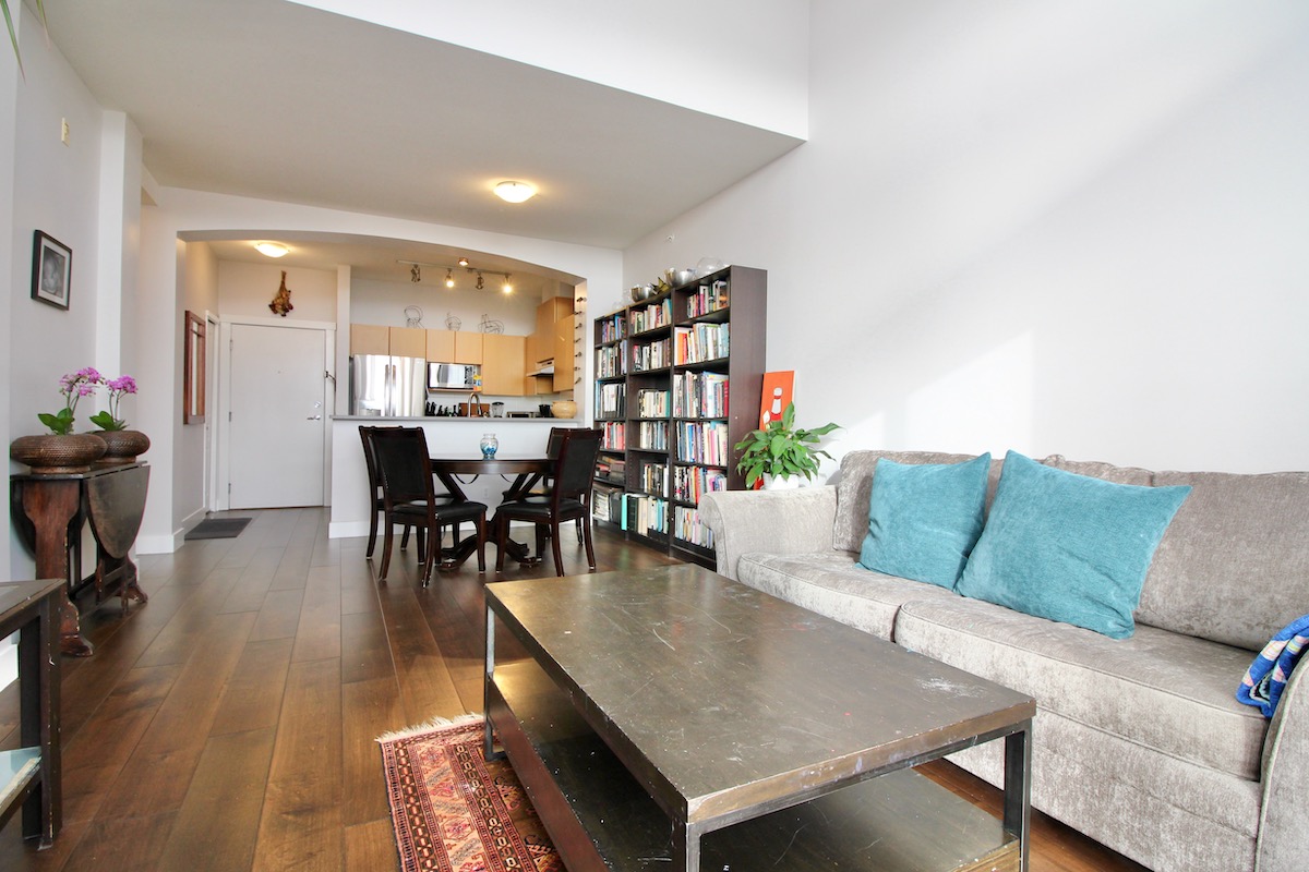 411 9329 University Crescent, Burnaby 7