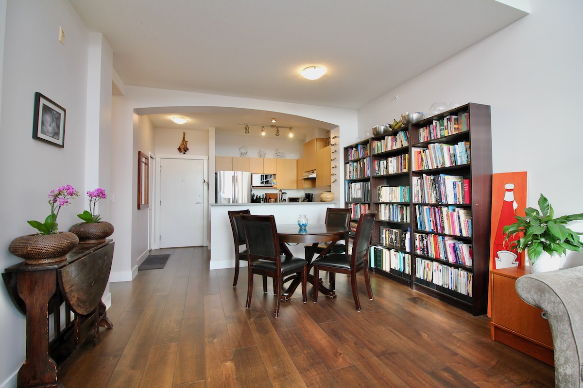 411 9329 University Crescent, Burnaby 8