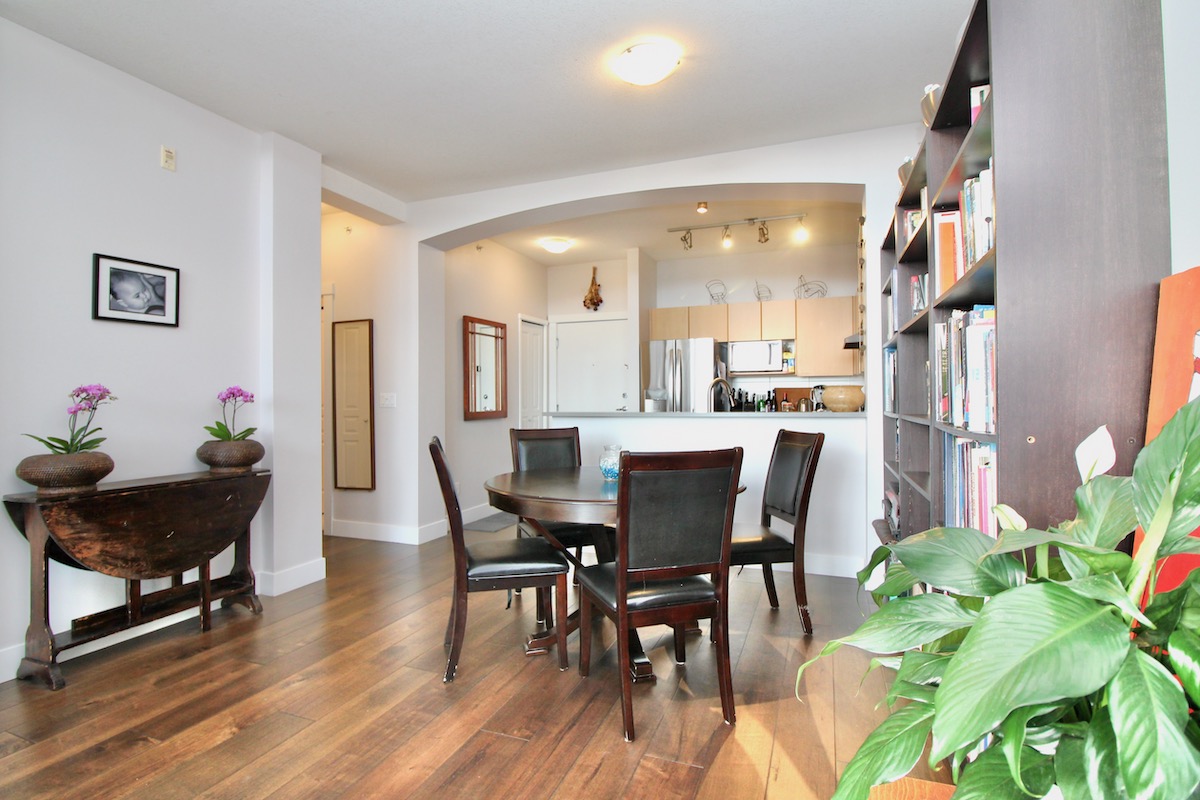 411 9329 University Crescent, Burnaby 9