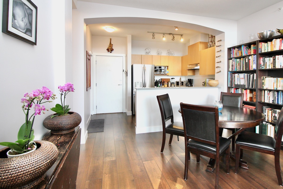 411 9329 University Crescent, Burnaby 10