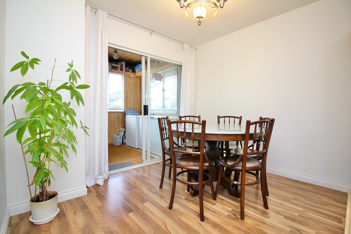 6589 Parkdale Dr, Burnaby 10