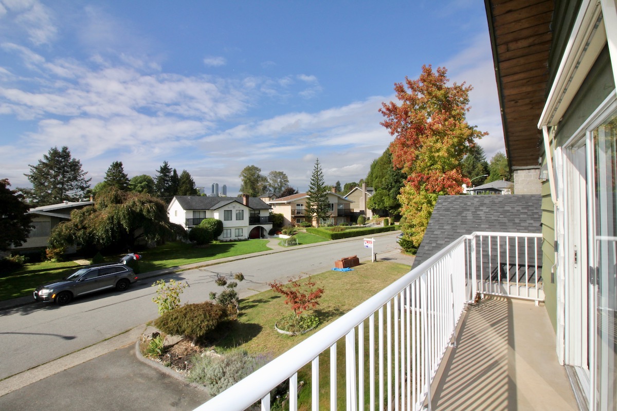 6589 Parkdale Dr, Burnaby 25