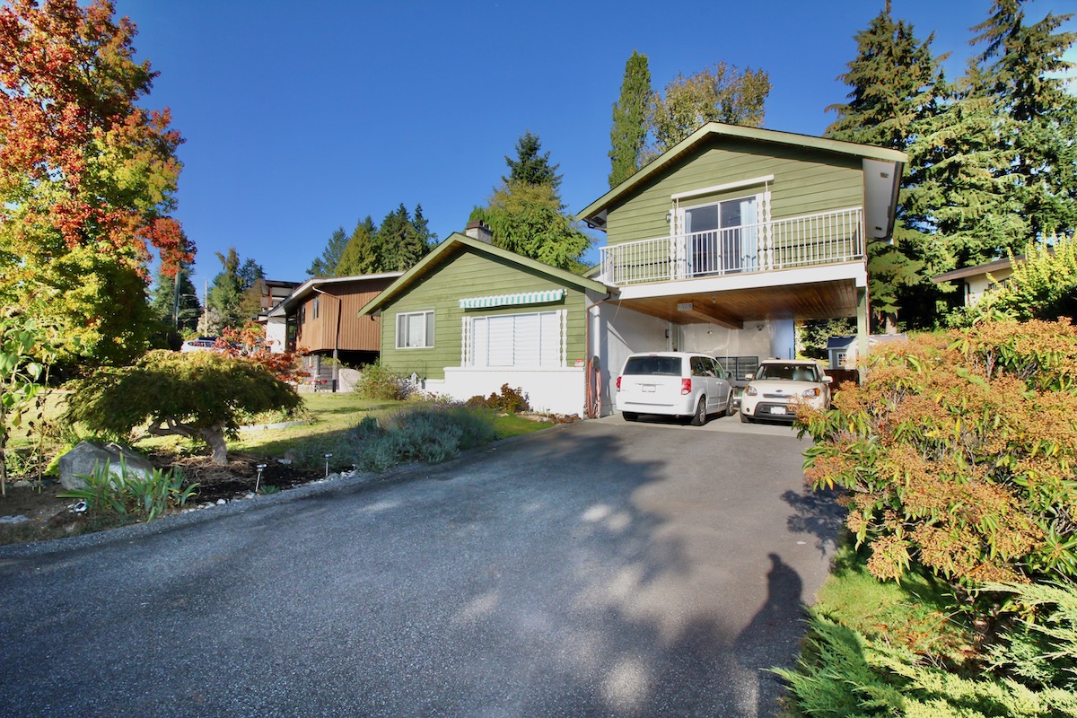 6589 Parkdale Dr, Burnaby 3
