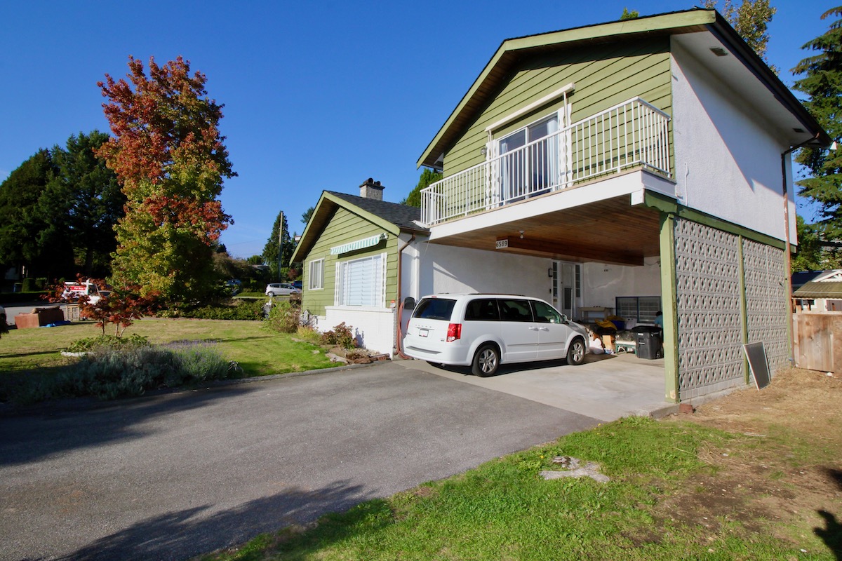 6589 Parkdale Dr, Burnaby 4