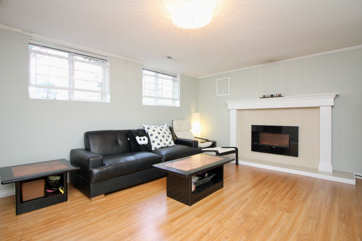 7116 Kitchener Street, Burnaby 21